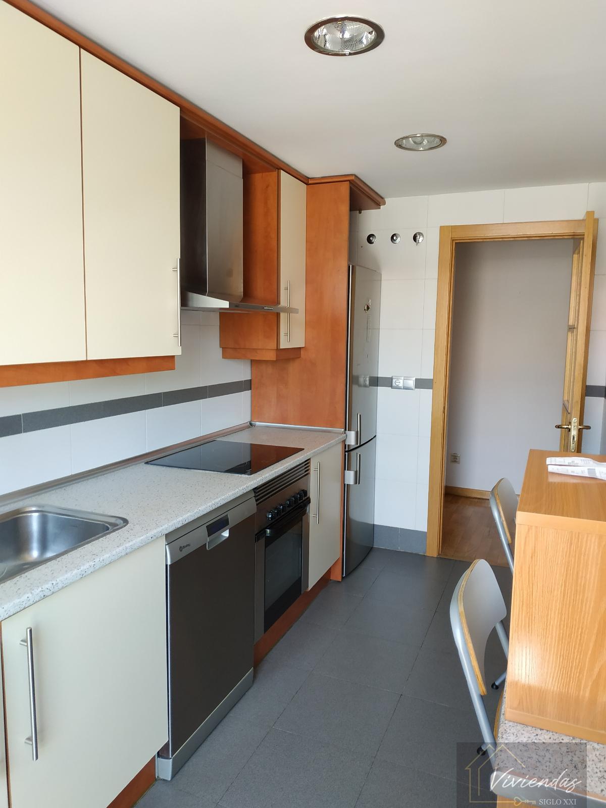 For sale of flat in Arroyomolinos