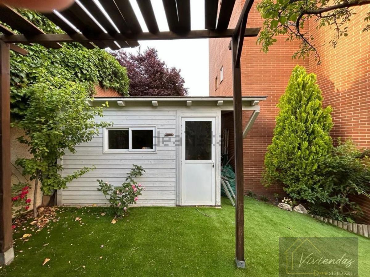 For sale of flat in Boadilla del Monte
