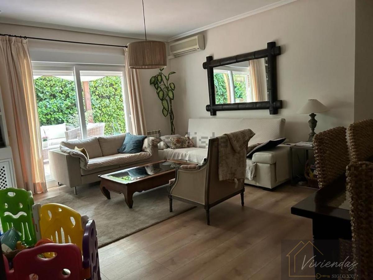 For sale of flat in Boadilla del Monte