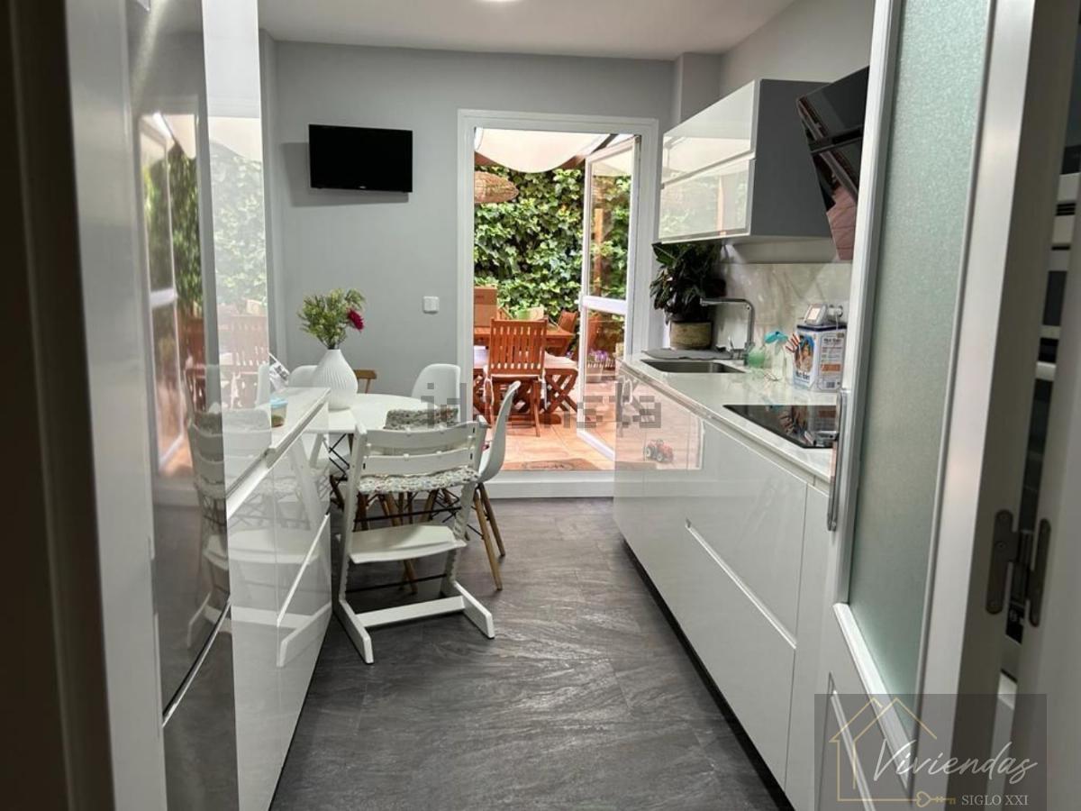 For sale of flat in Boadilla del Monte