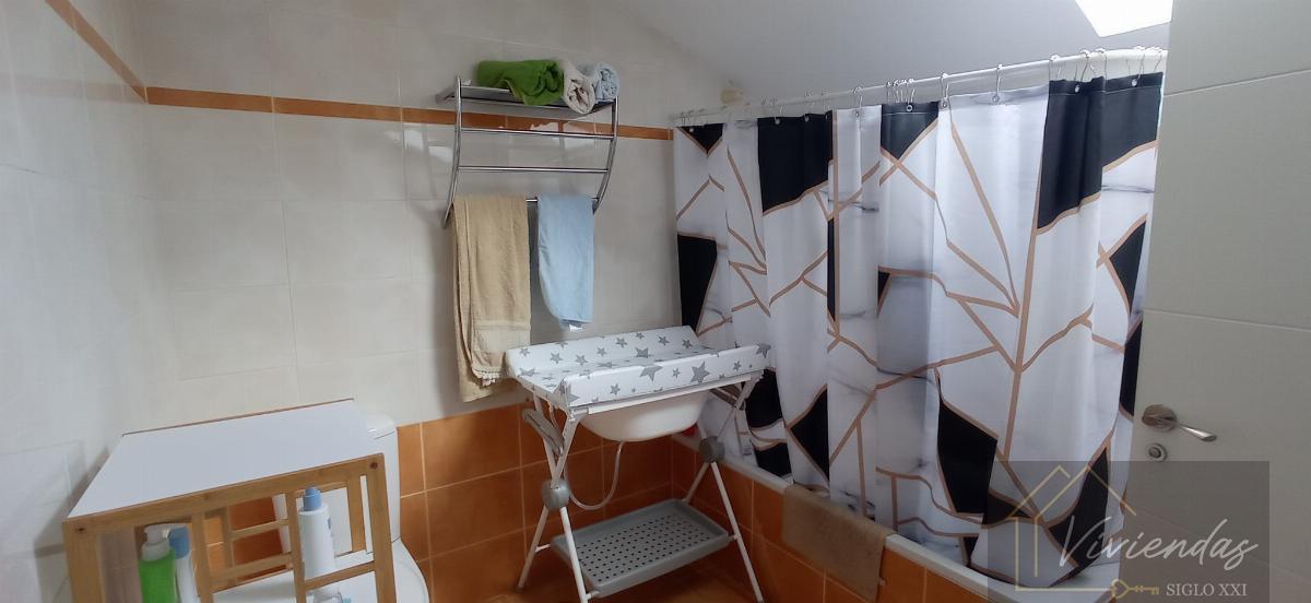 For sale of duplex in Villanueva de Perales
