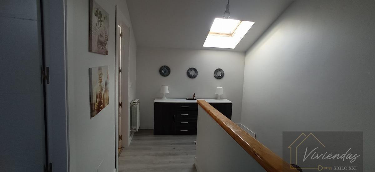 For sale of duplex in Villanueva de Perales