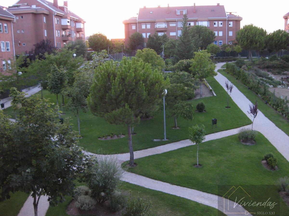 For sale of flat in Boadilla del Monte