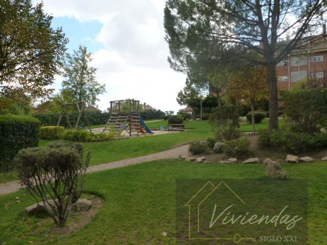 For sale of flat in Boadilla del Monte