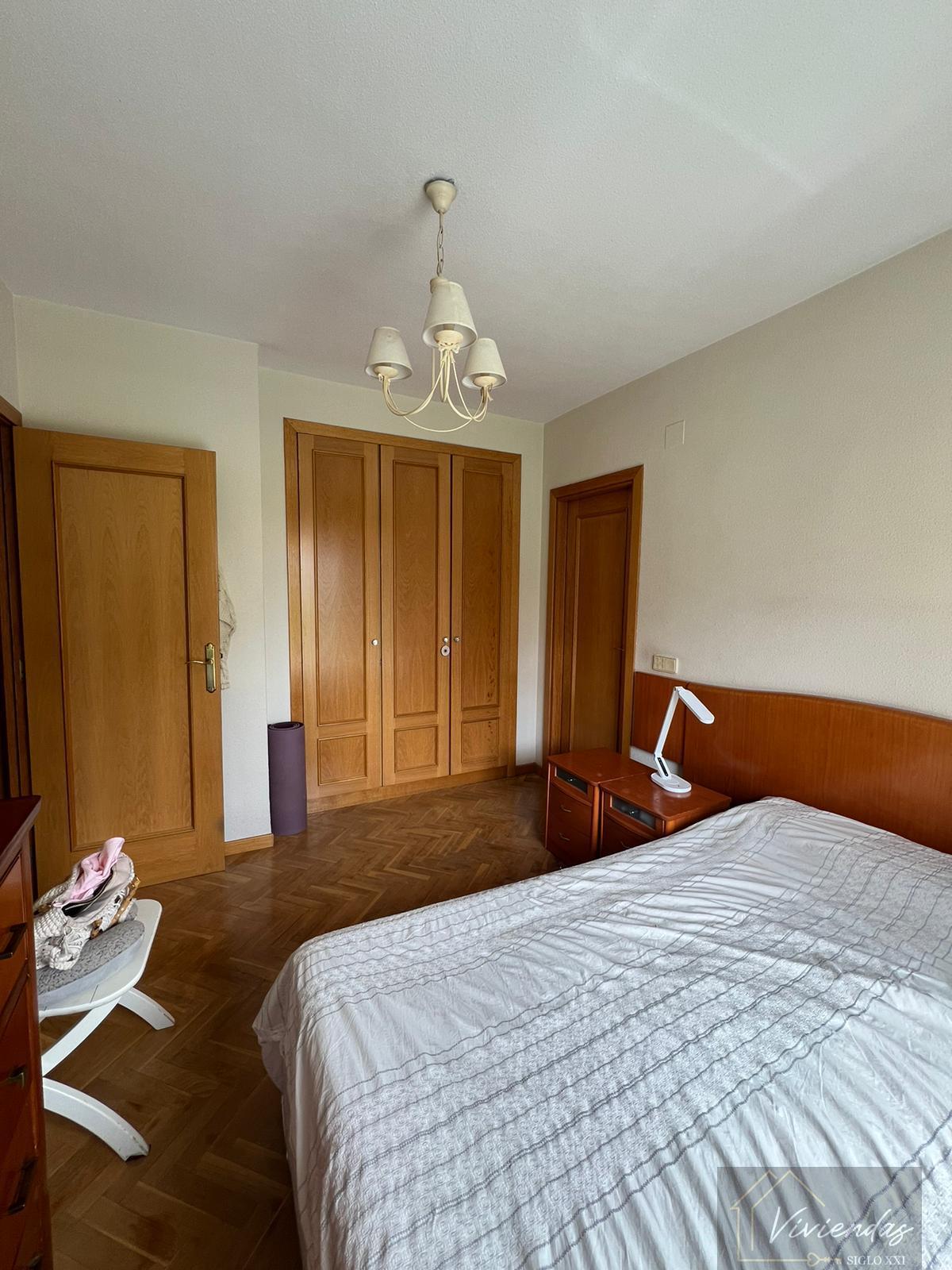 For sale of flat in Boadilla del Monte
