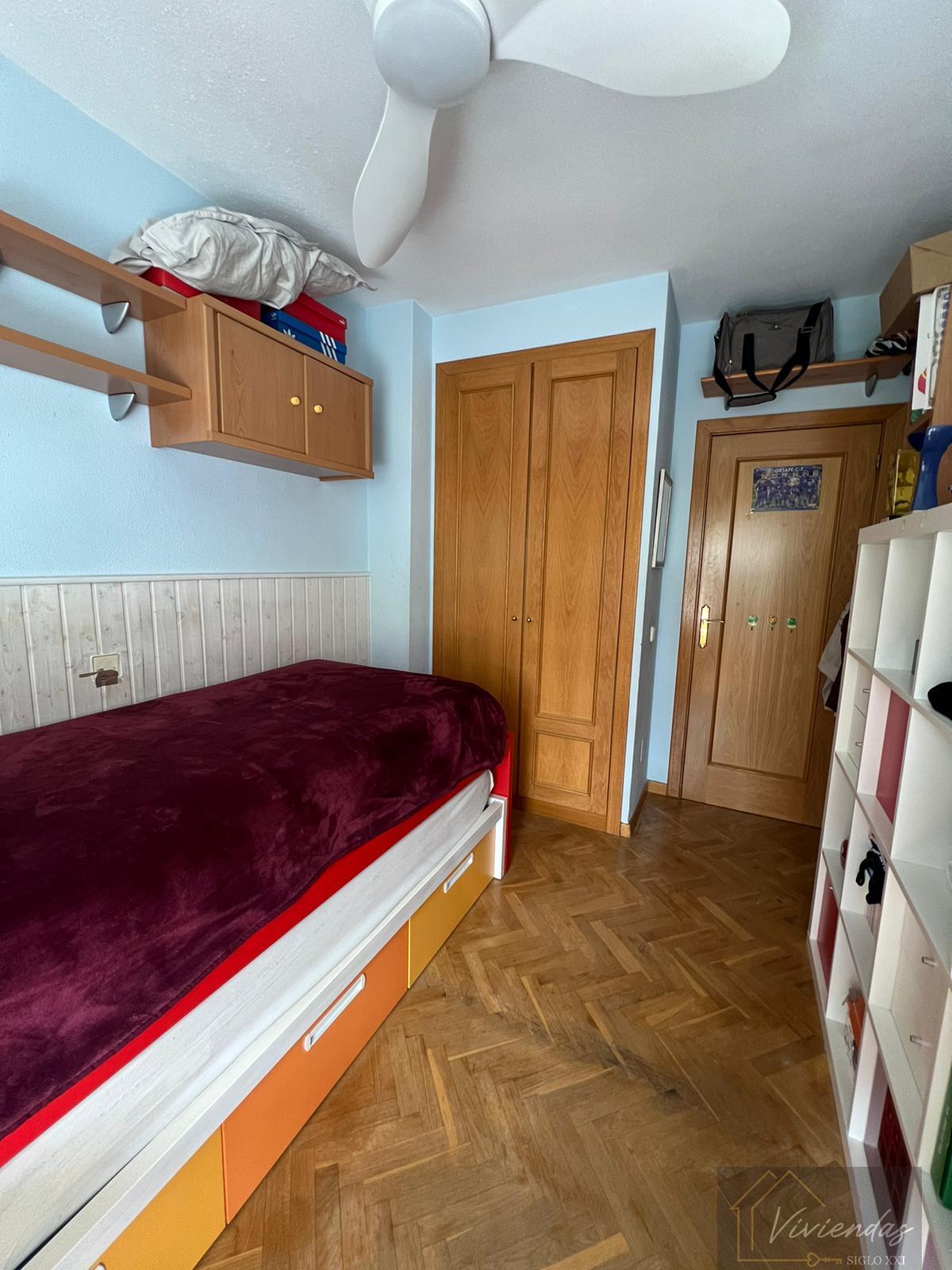 For sale of flat in Boadilla del Monte