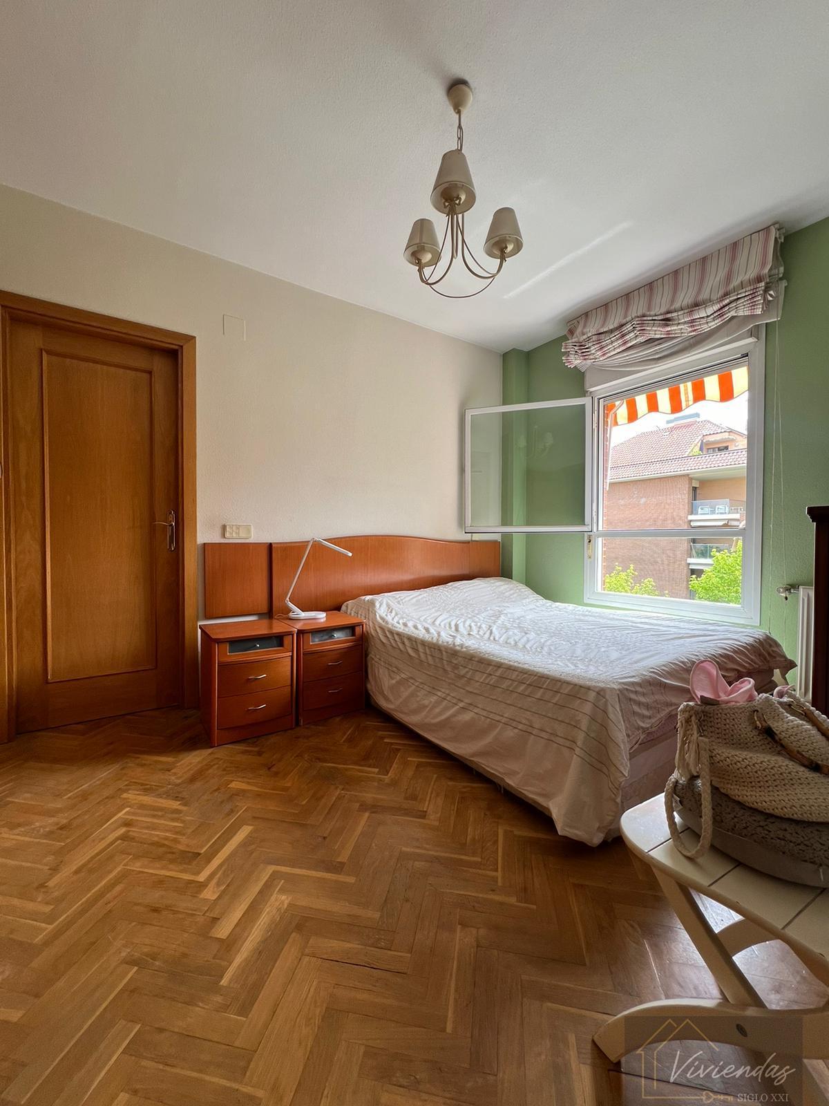 For sale of flat in Boadilla del Monte