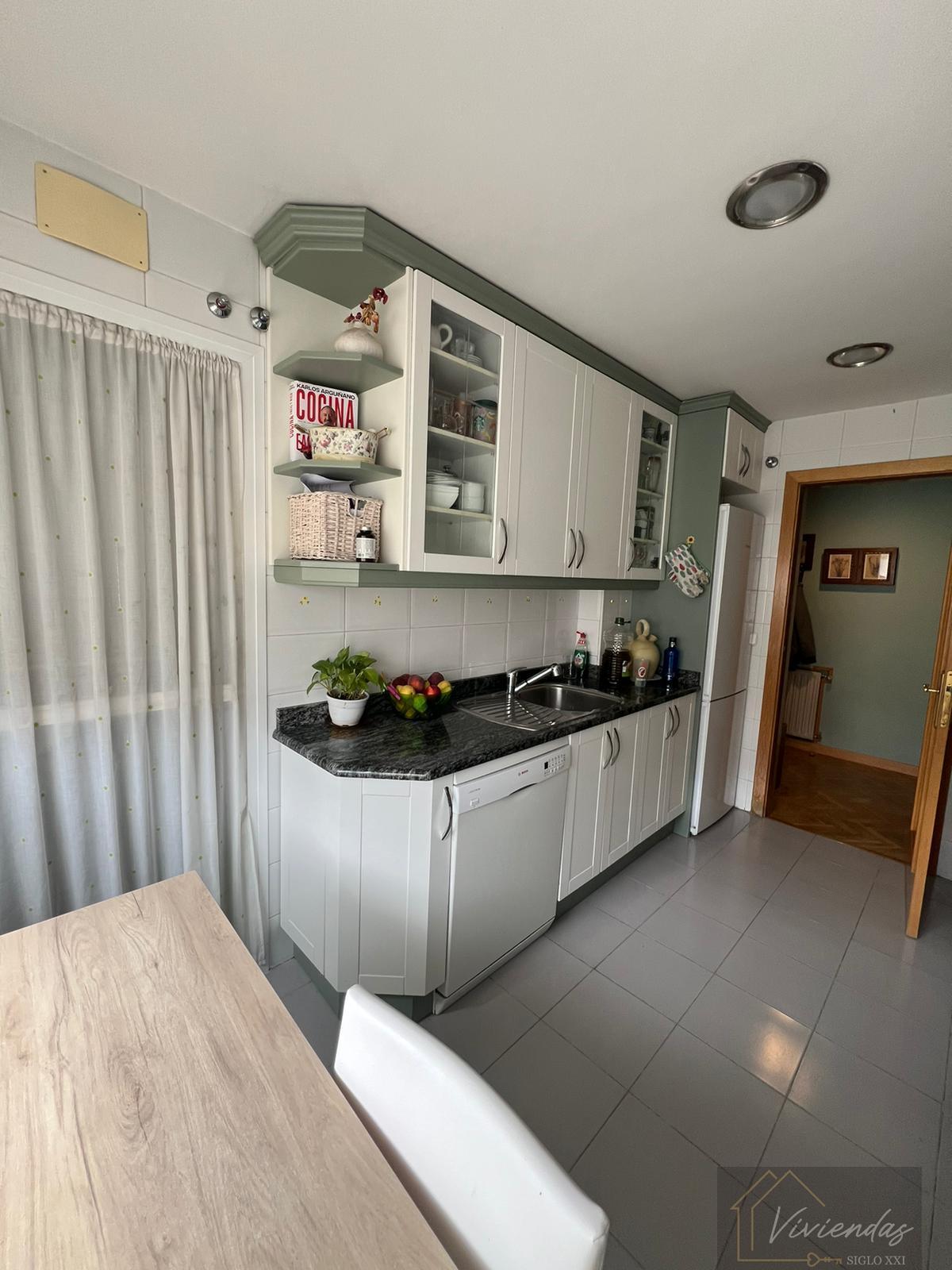 For sale of flat in Boadilla del Monte