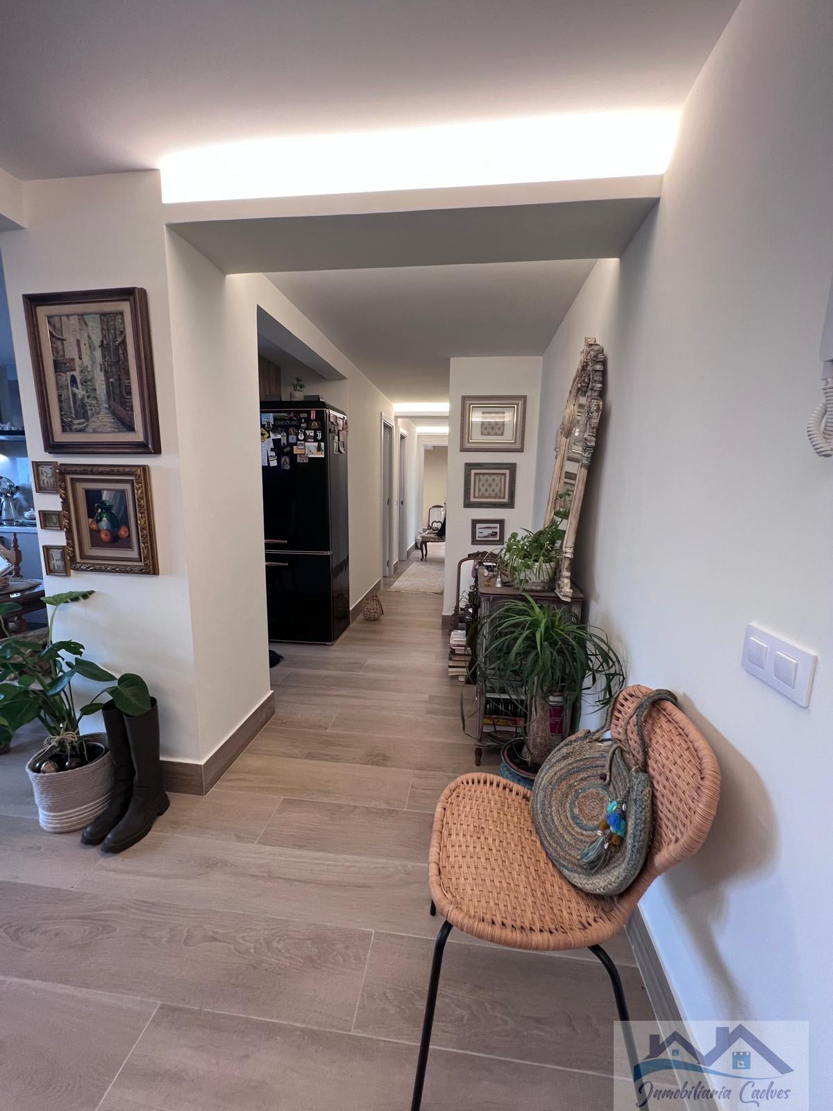For sale of flat in Boadilla del Monte