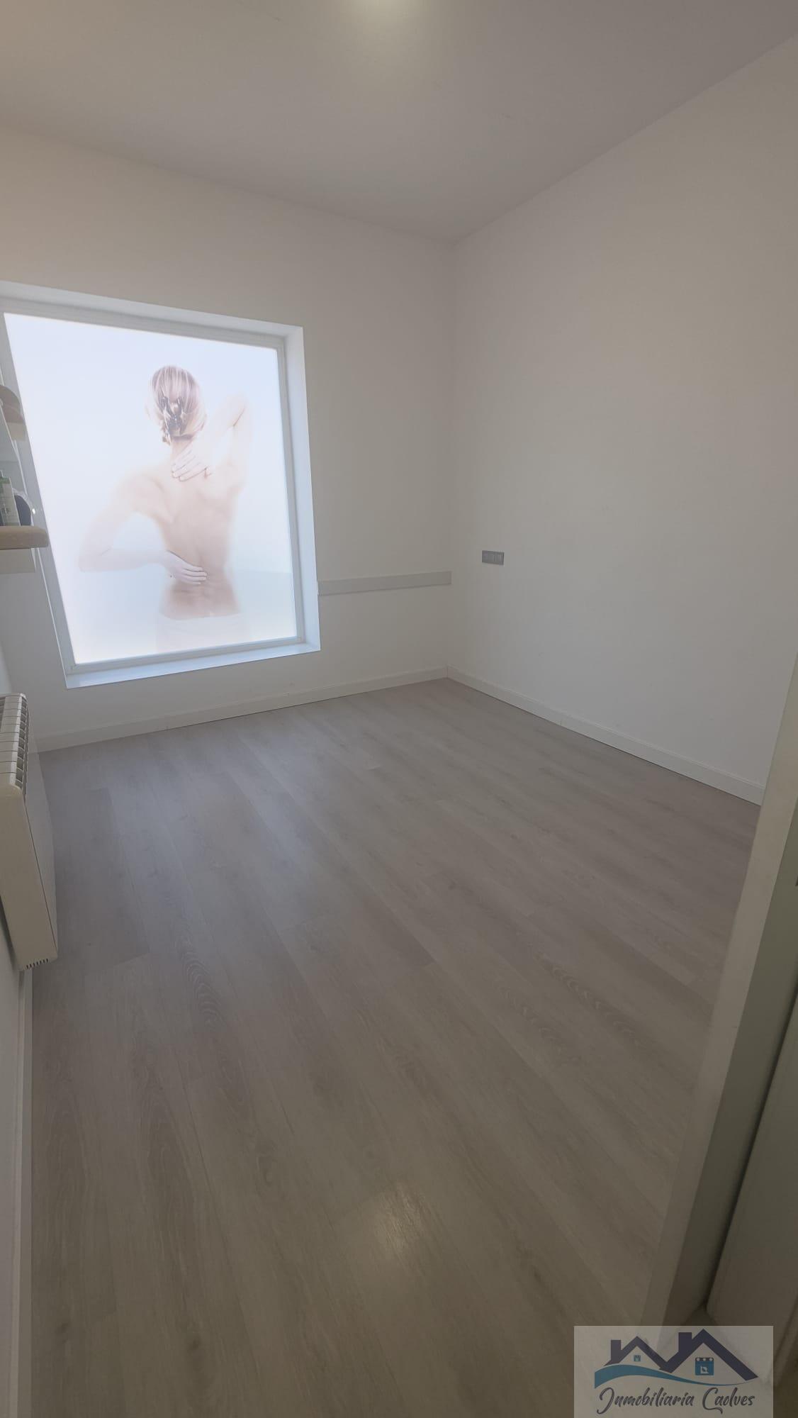 Venta de local en Villanueva del Pardillo