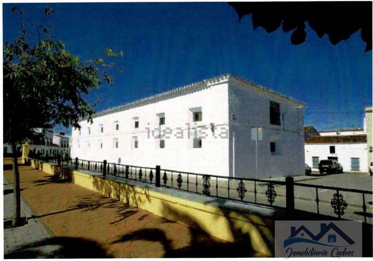 For sale of house in Fuente del Maestre