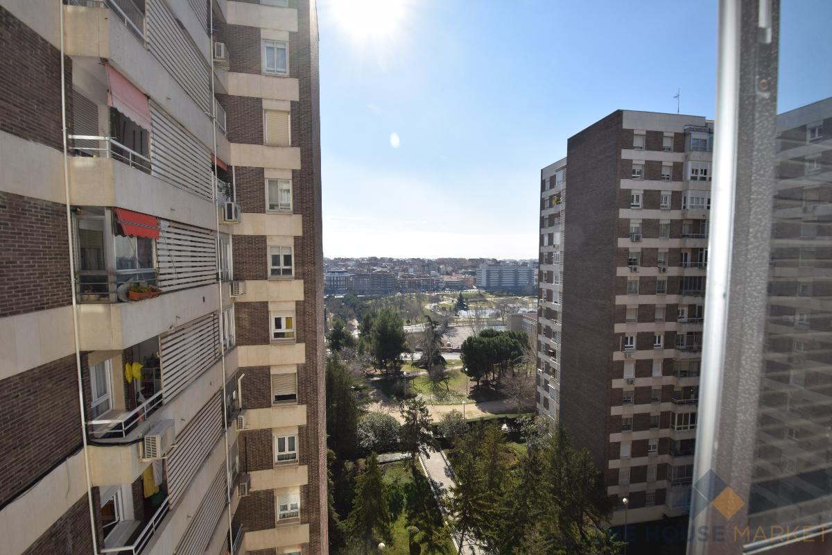 For sale of flat in Madrid