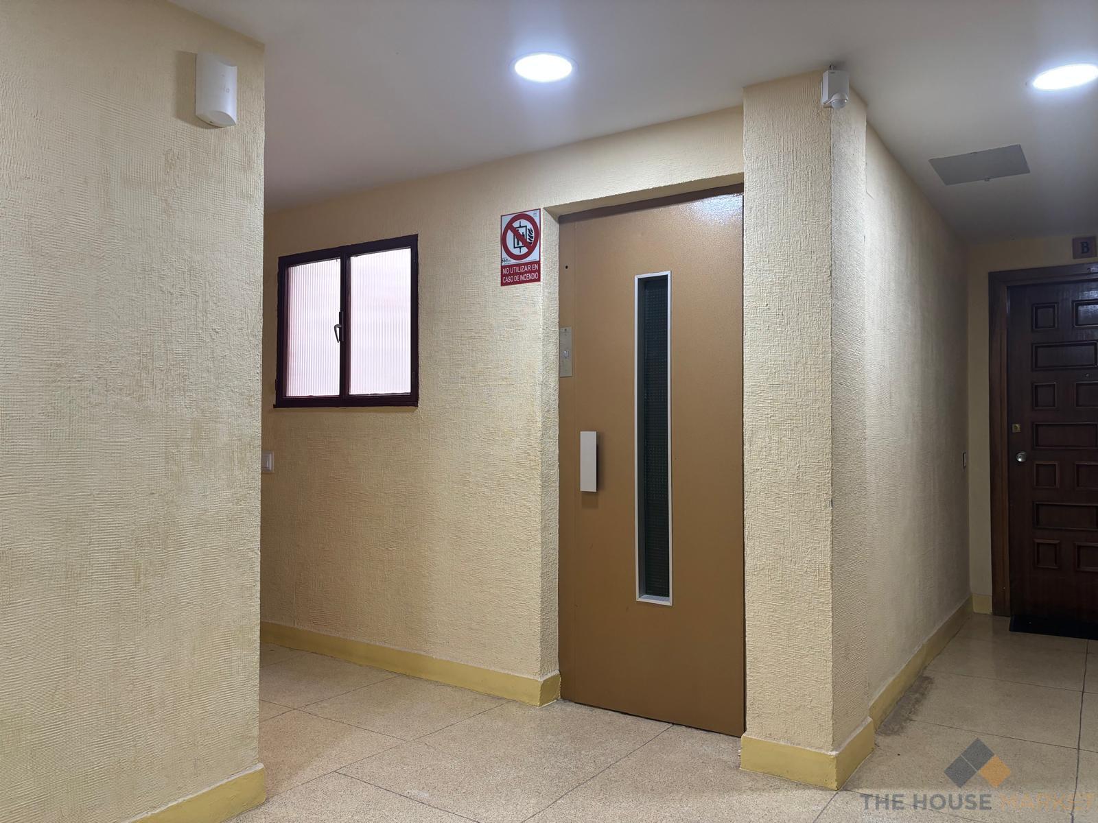 For sale of apartment in Móstoles