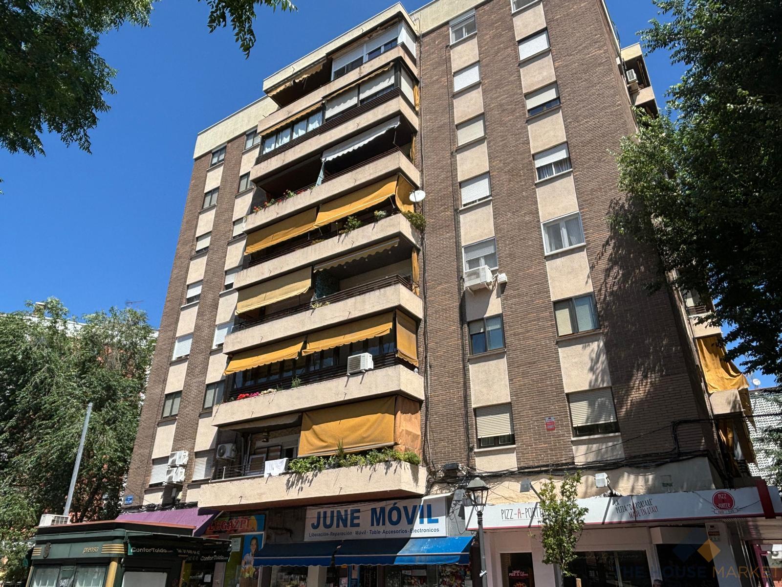 For sale of apartment in Móstoles