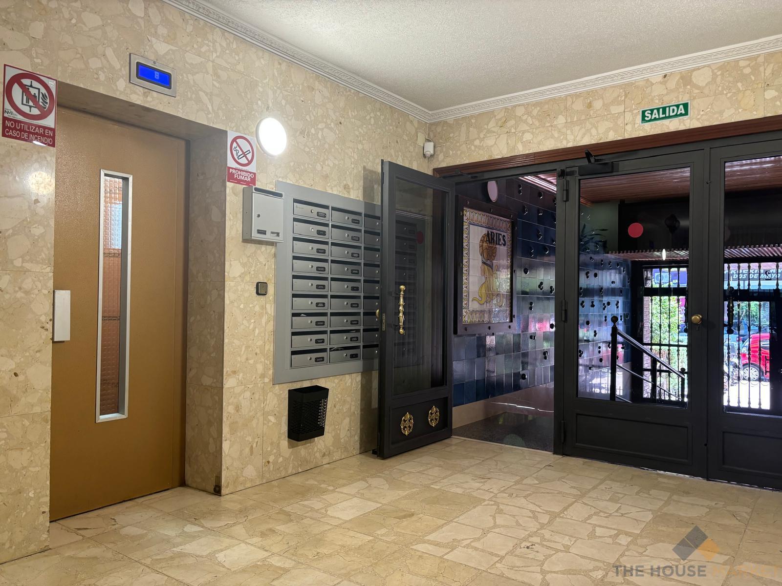 For sale of apartment in Móstoles