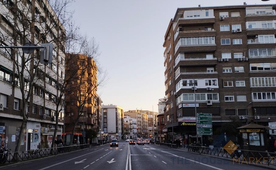 For sale of apartment in Madrid