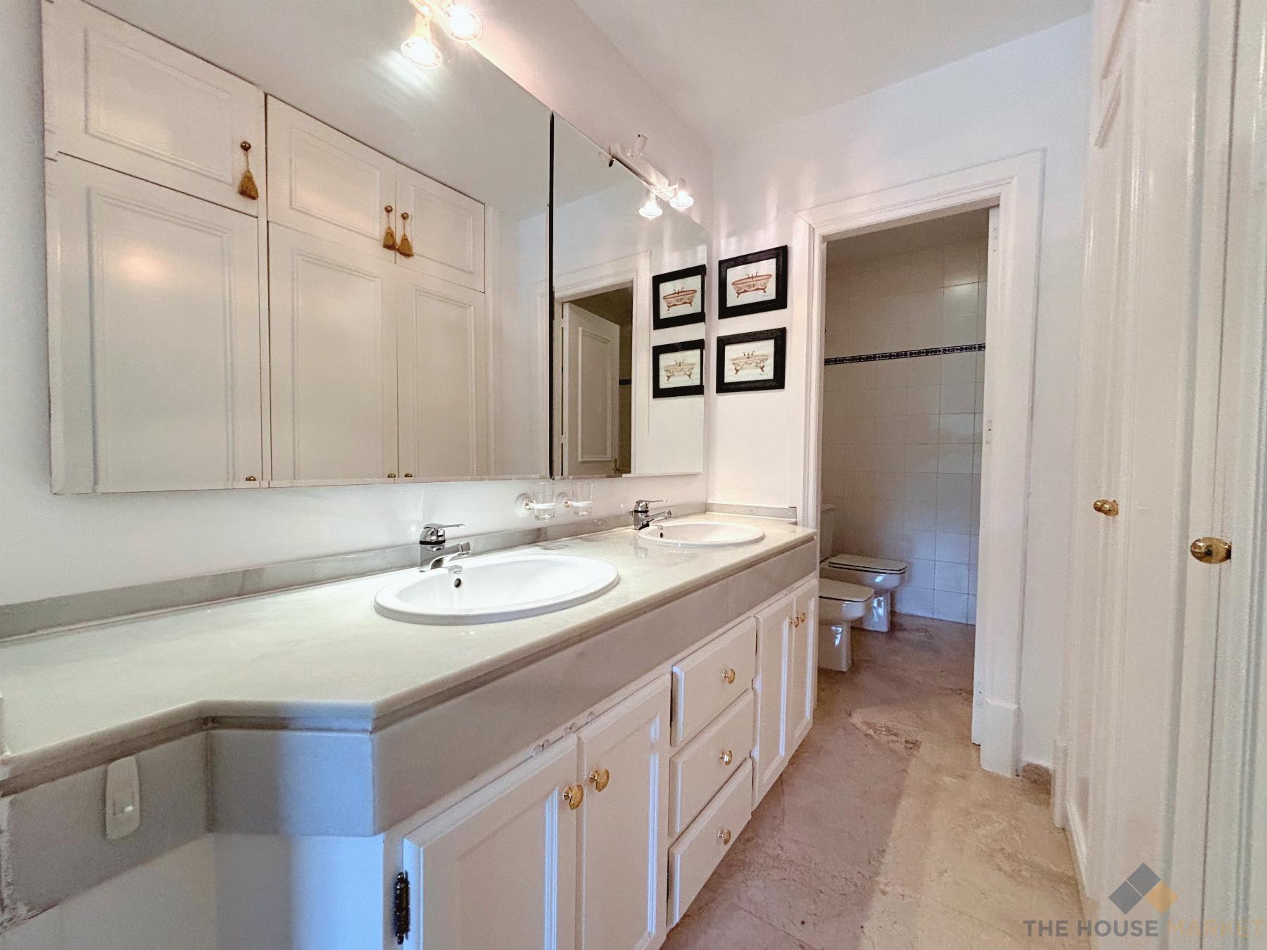 For sale of flat in Marbella