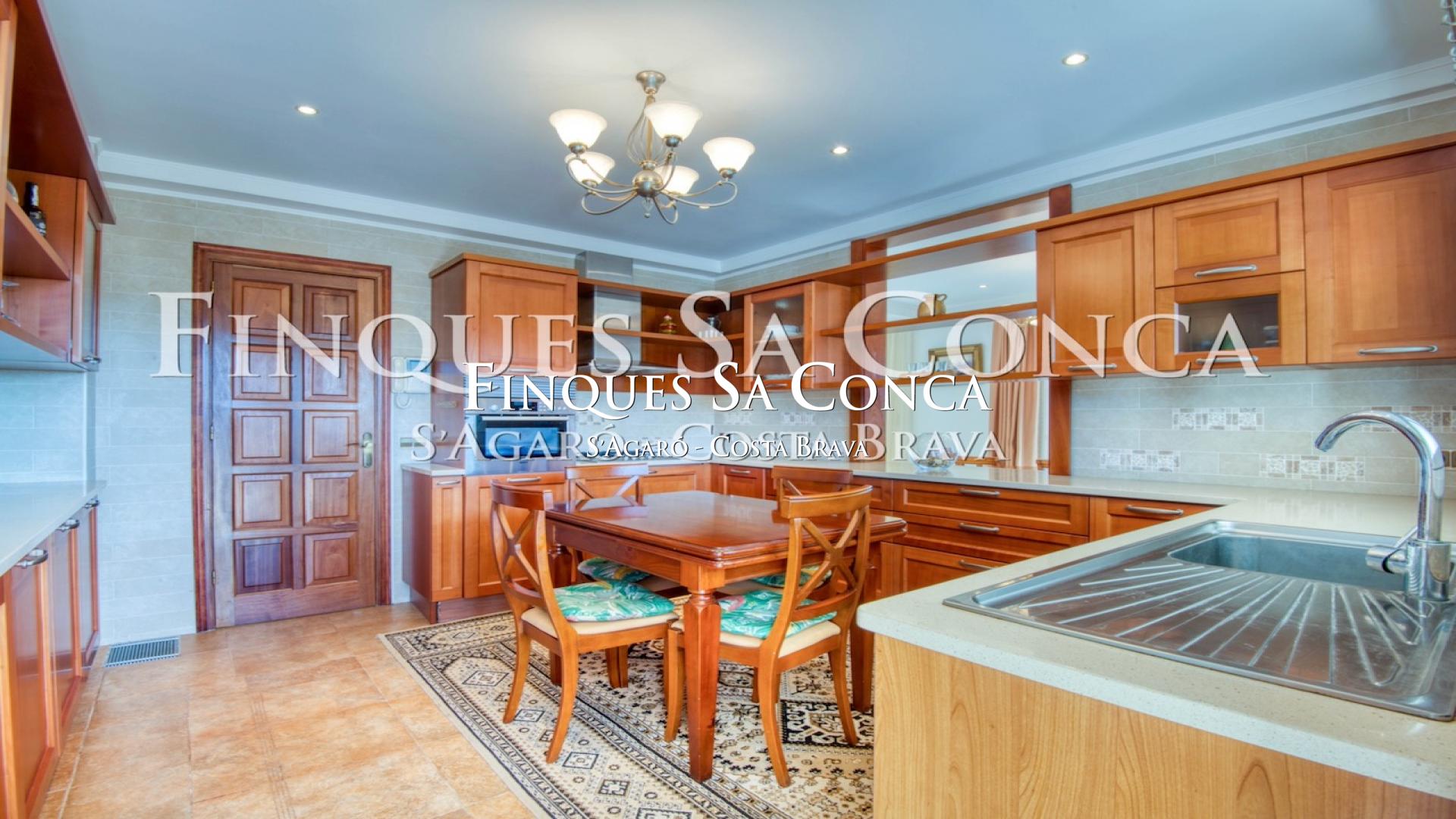 For sale of house in Sant Feliu de Guíxols