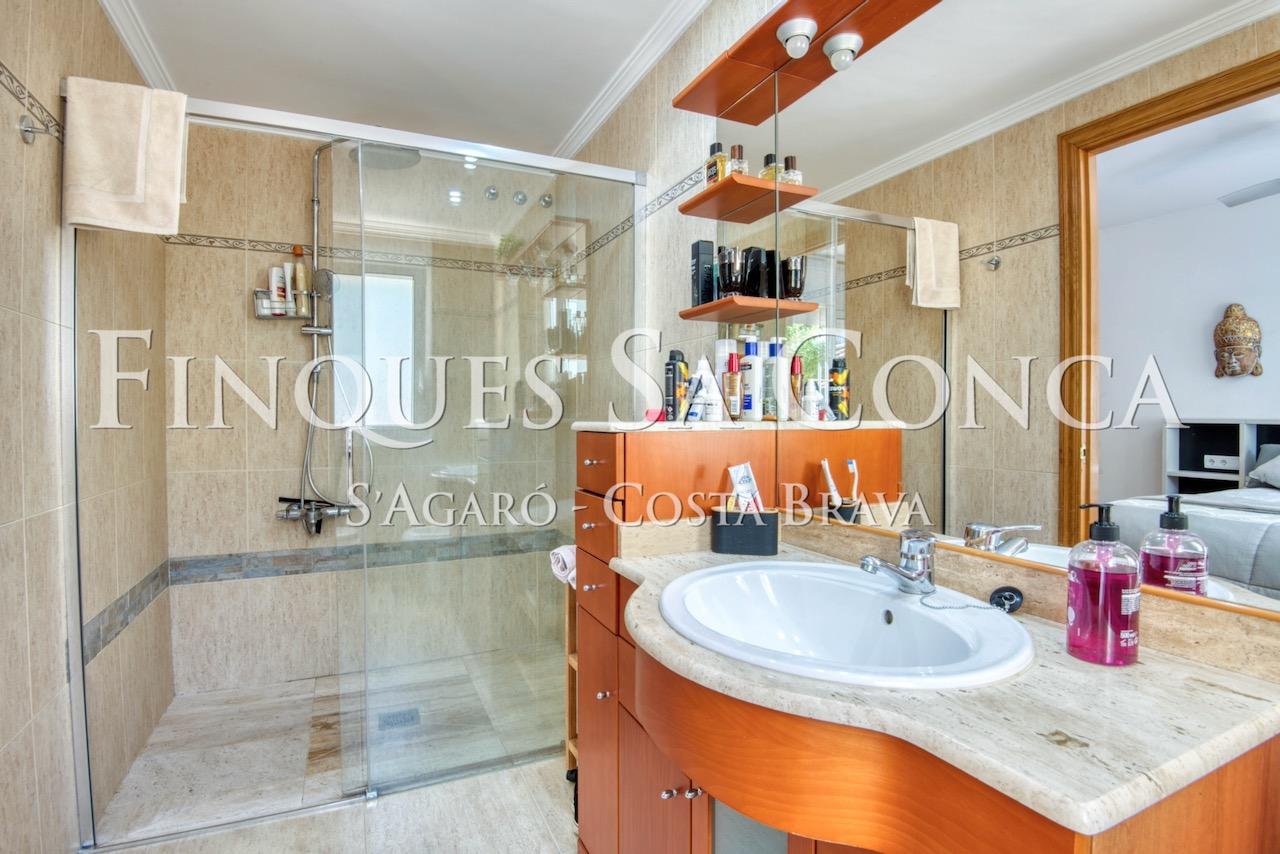 Bathroom Bathroom