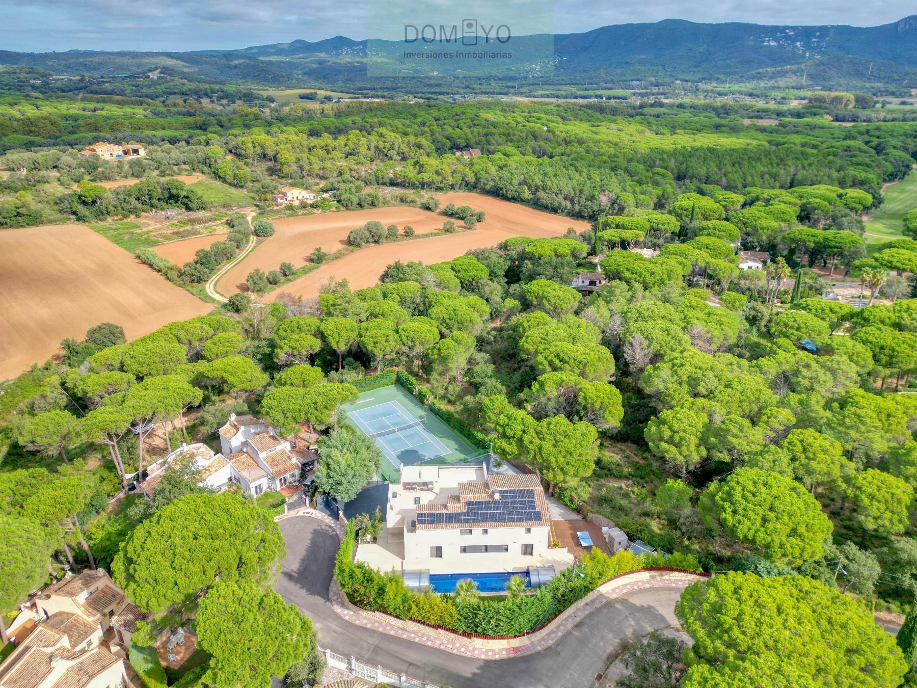 Venta de chalet en Santa Cristina D´aro