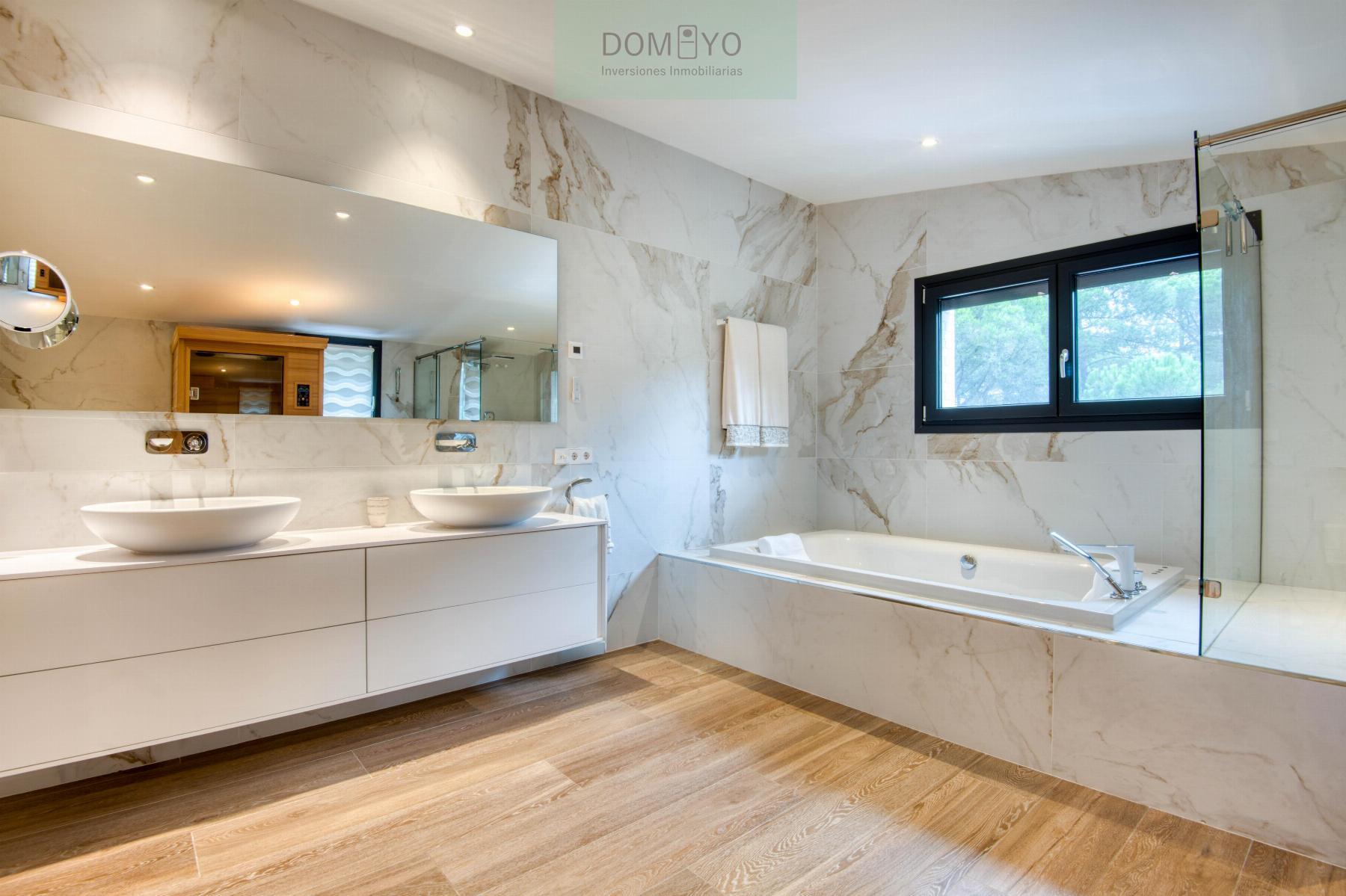 Venta de chalet en Santa Cristina D´aro