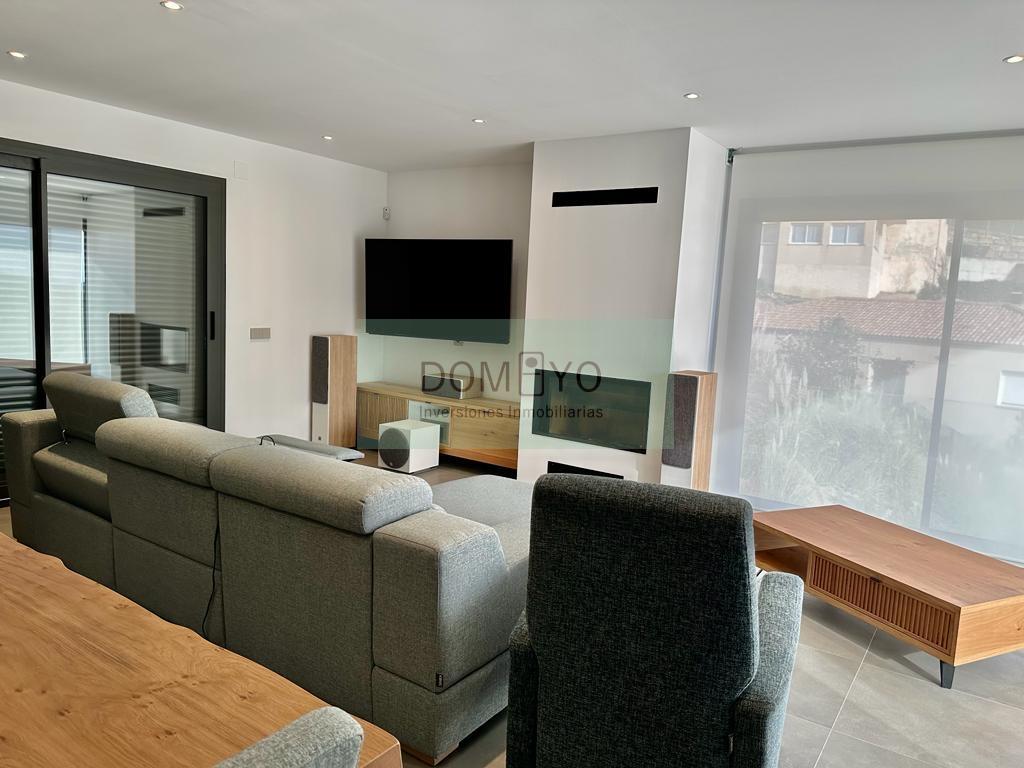 For sale of house in Lloret de Mar
