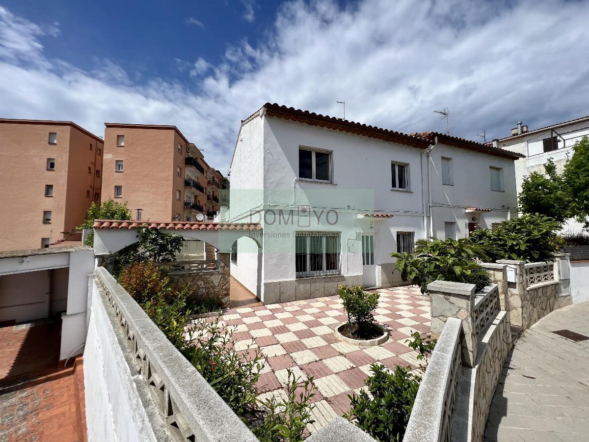 Продажа от

 Домa на Palamós