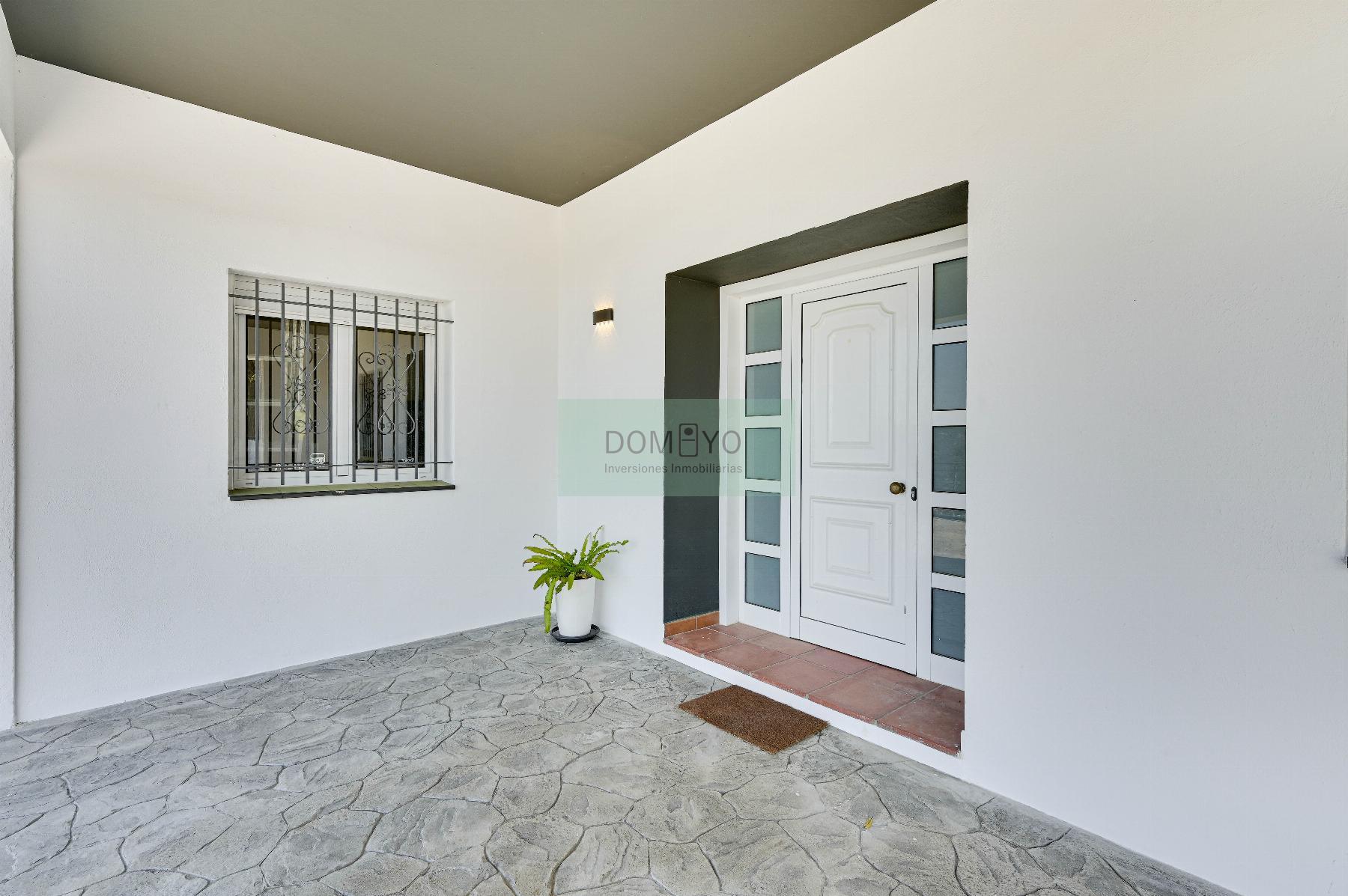 For sale of house in Santa Cristina D´aro