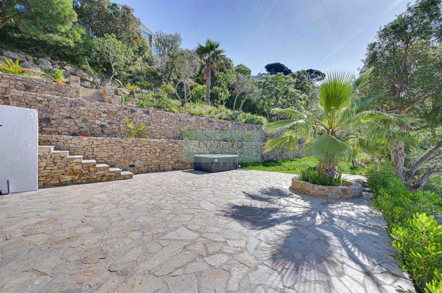 For sale of house in Santa Cristina D´aro
