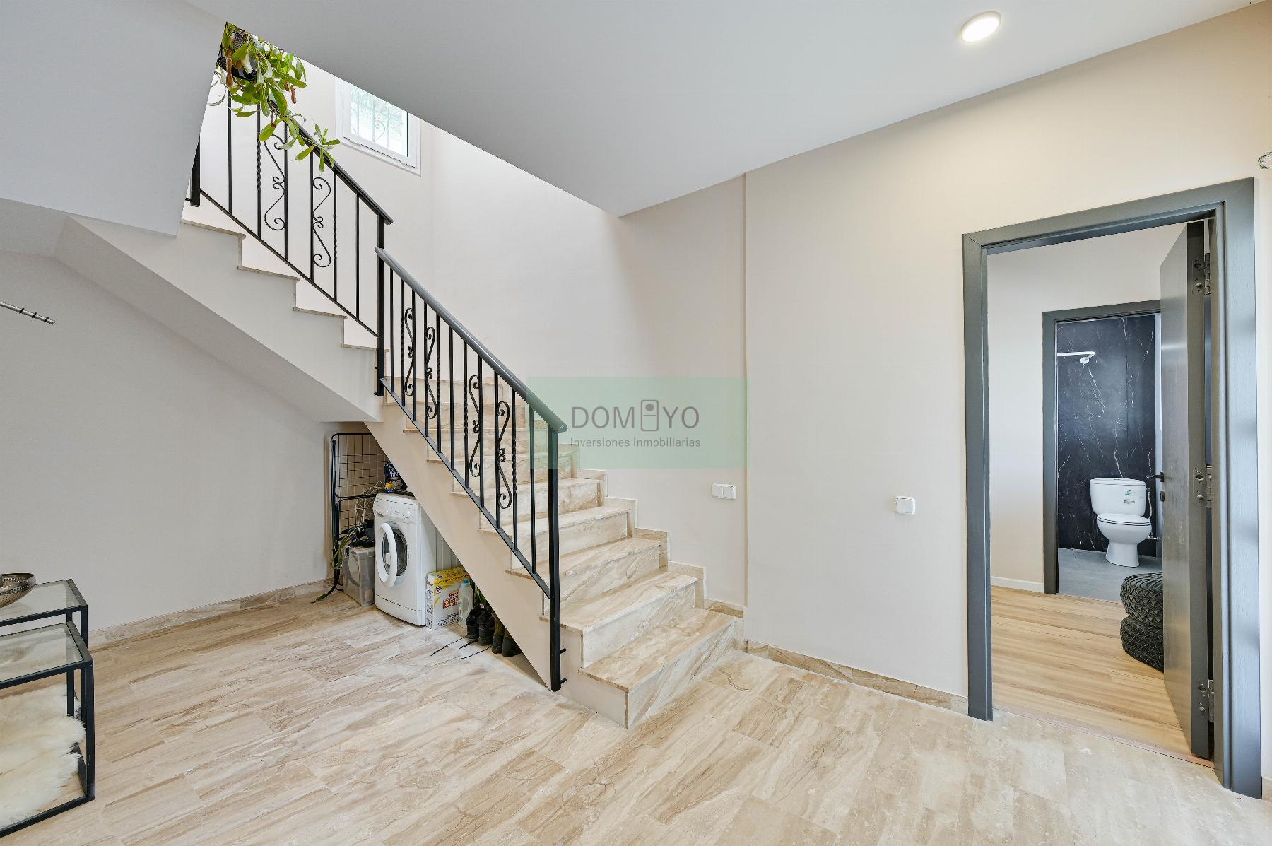 For sale of house in Santa Cristina D´aro