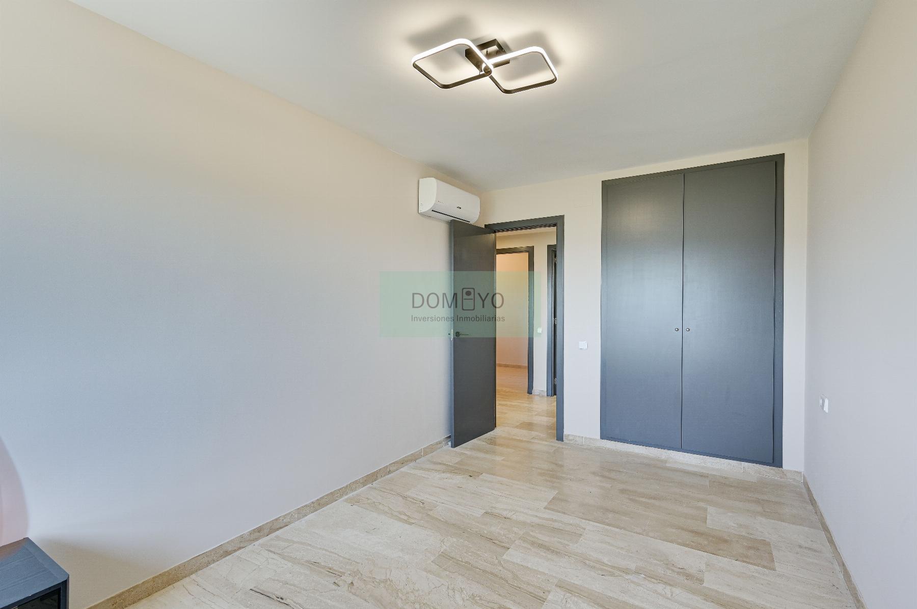 For sale of house in Santa Cristina D´aro