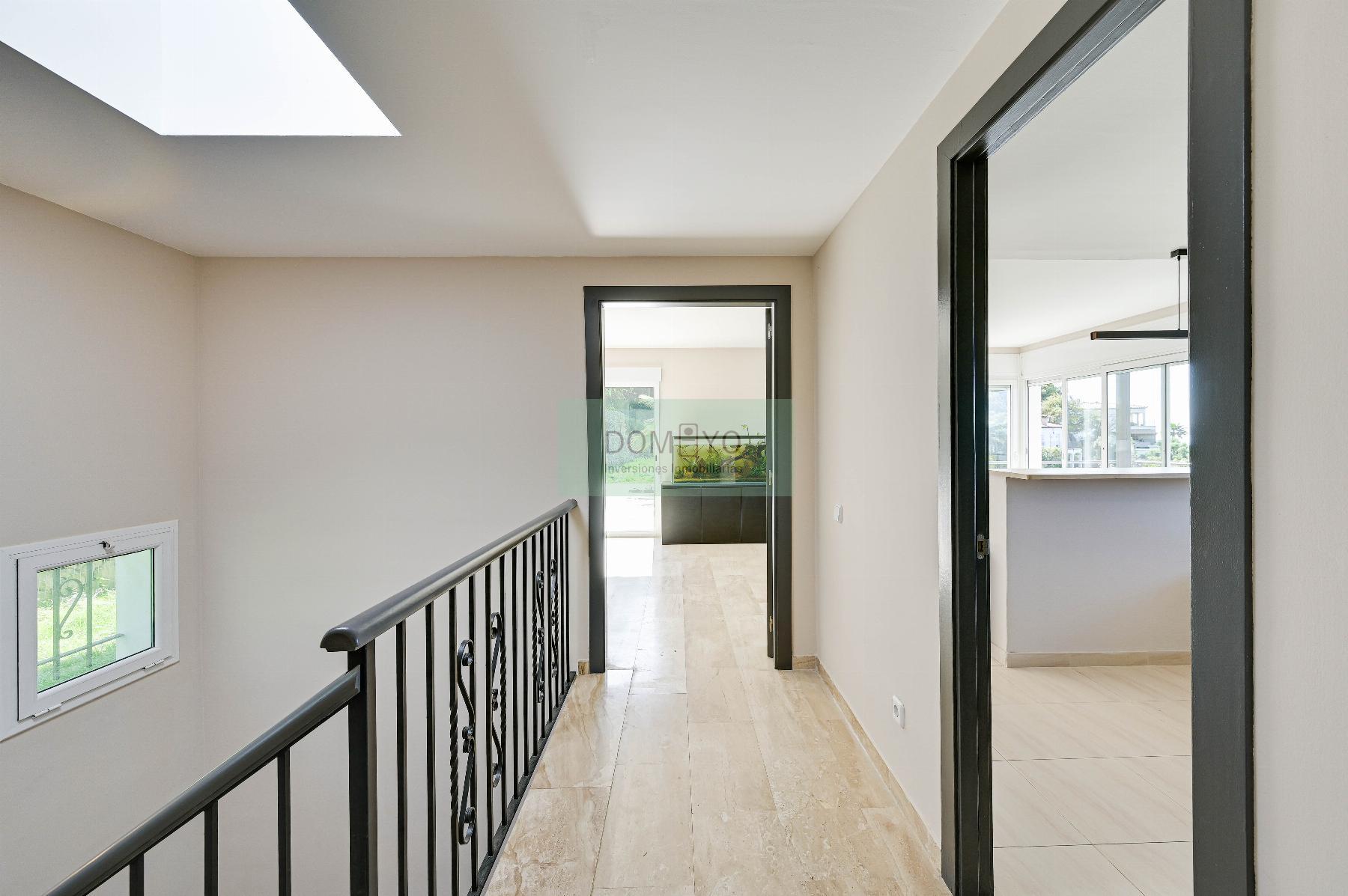 For sale of house in Santa Cristina D´aro