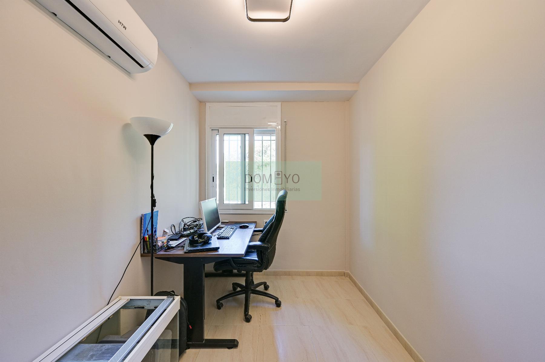 For sale of house in Santa Cristina D´aro