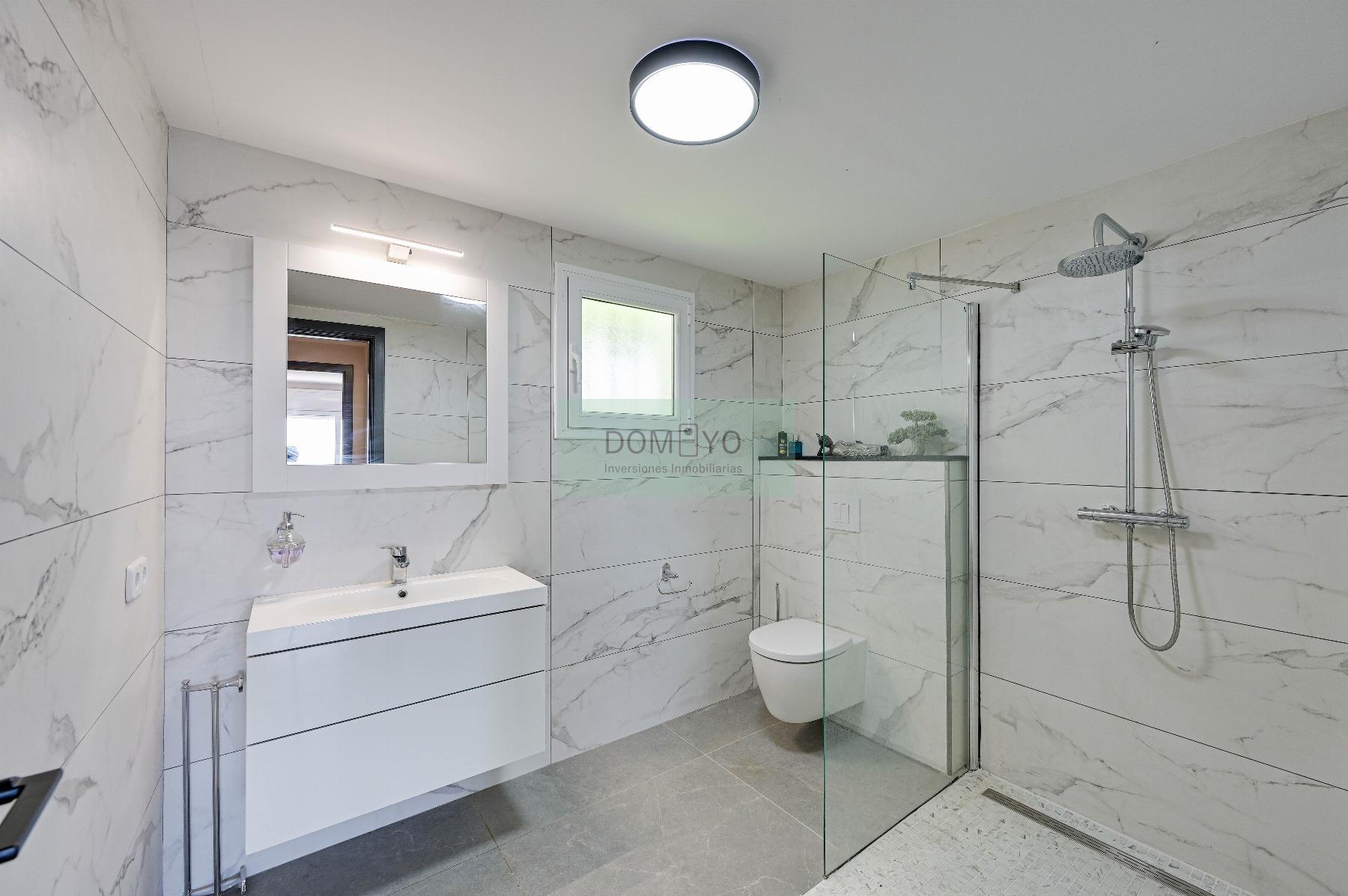 For sale of house in Santa Cristina D´aro