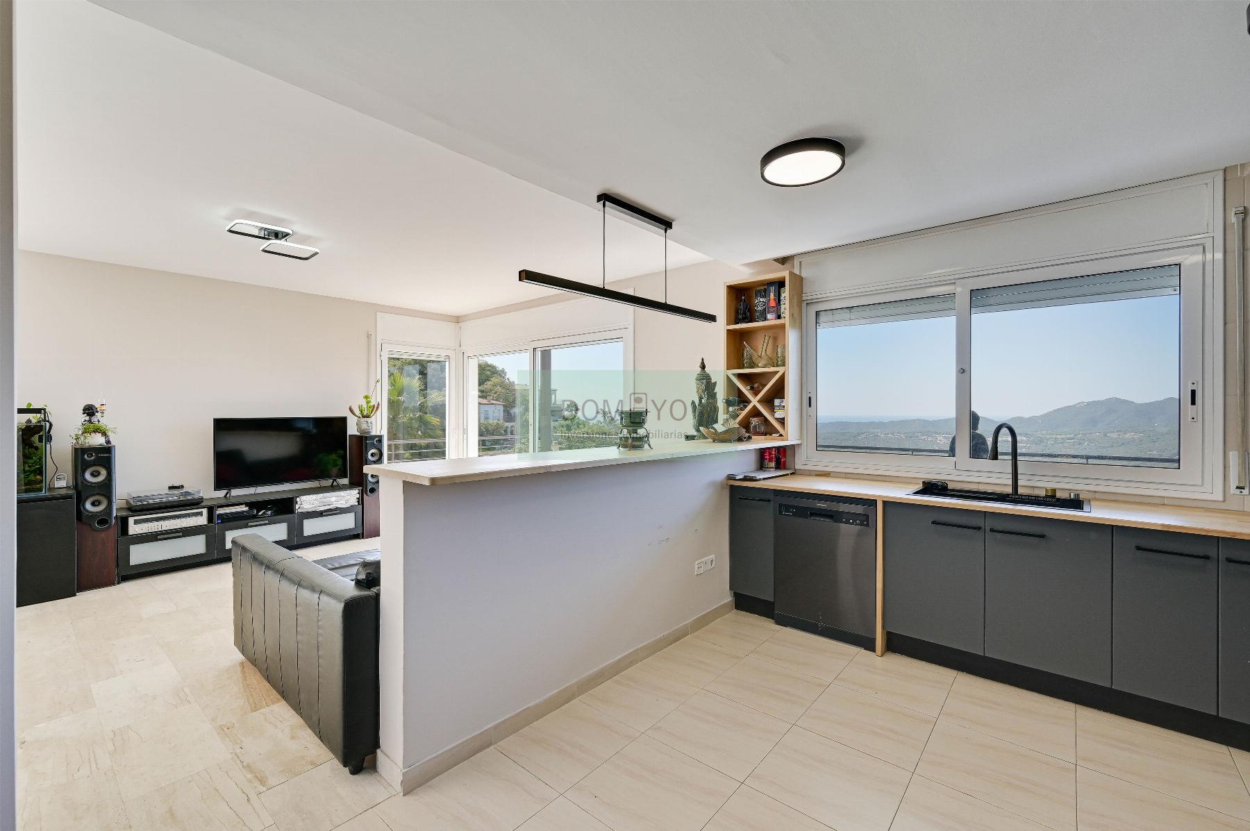 For sale of house in Santa Cristina D´aro