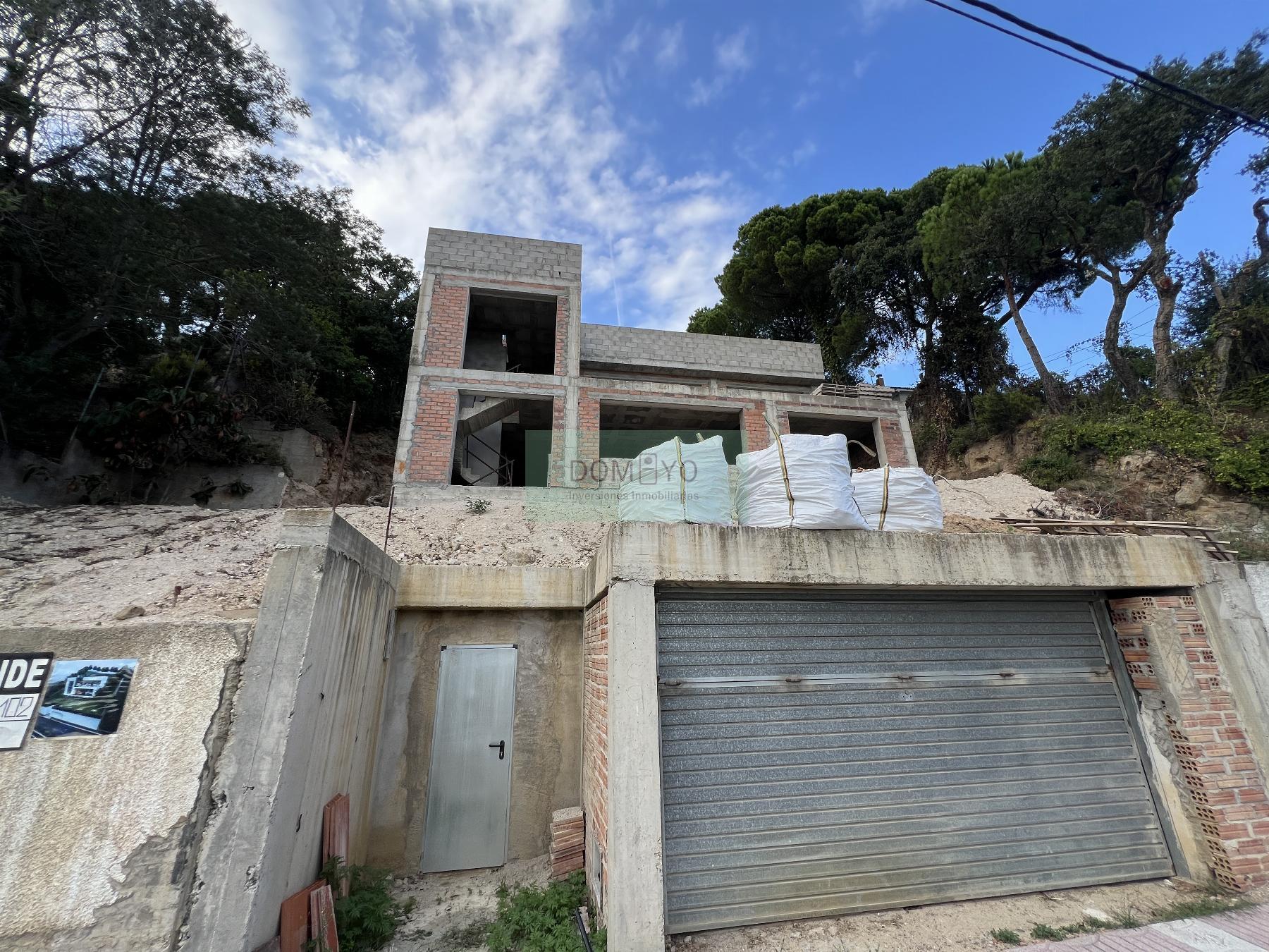 Vente de chalet dans Santa Cristina D´aro