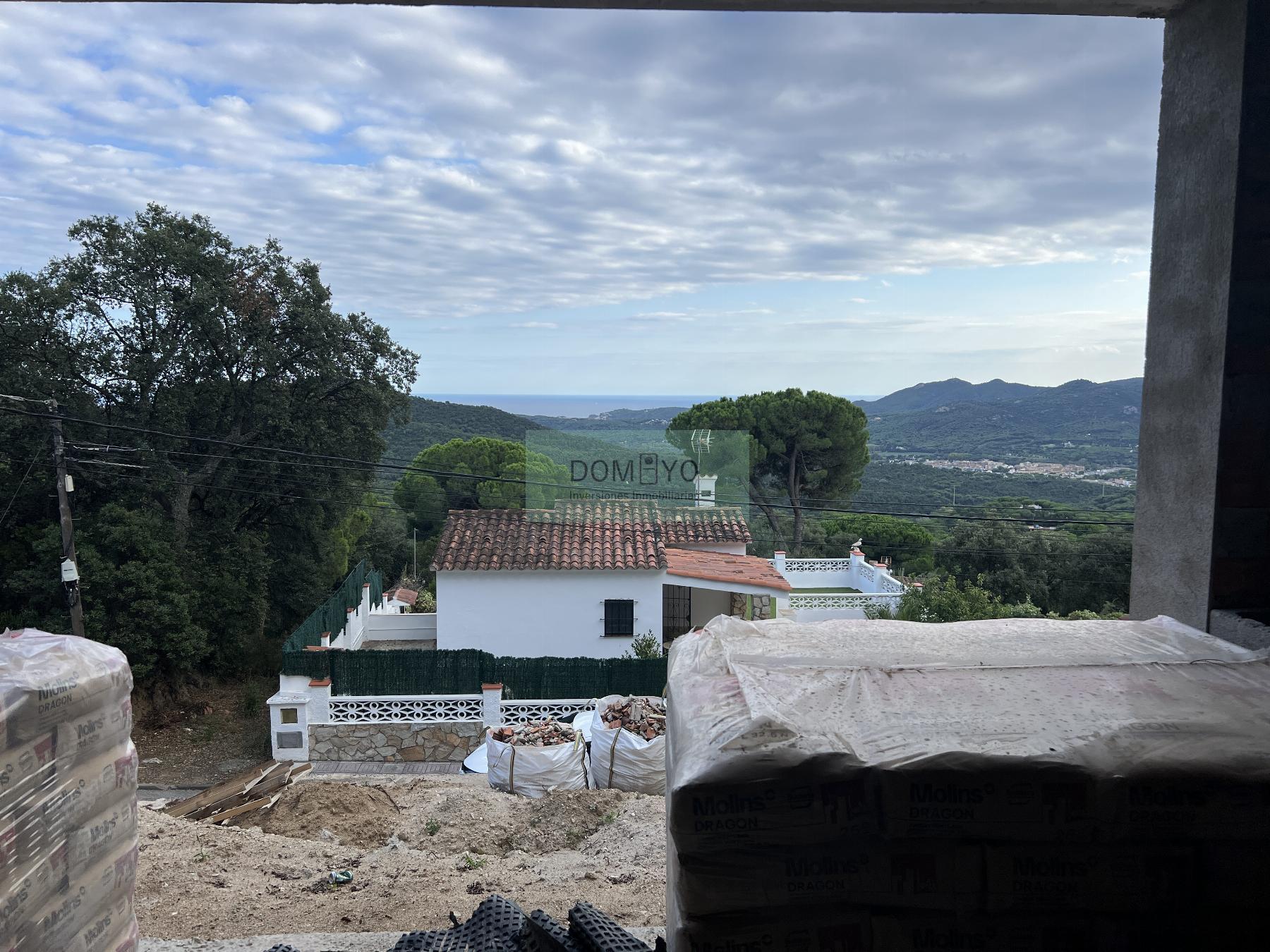 Vente de chalet dans Santa Cristina D´aro