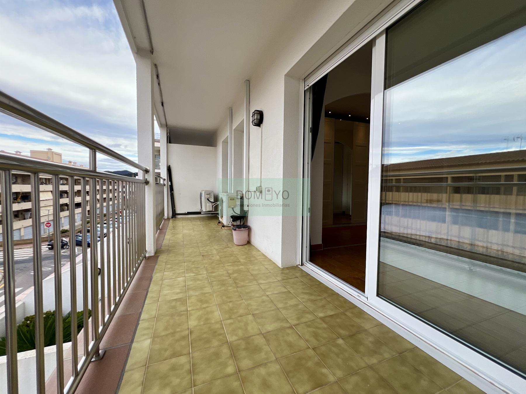 For sale of apartment in Palamós