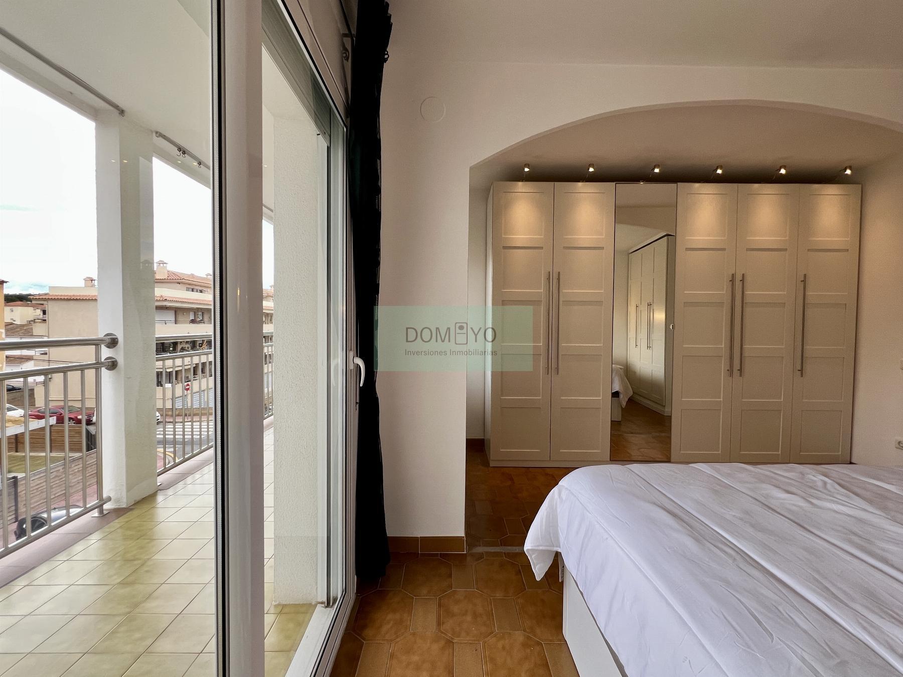 For sale of apartment in Palamós