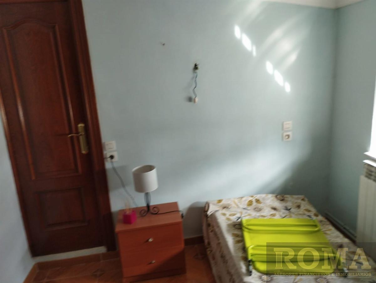 Venta de chalet en Castellanos de Villiquera