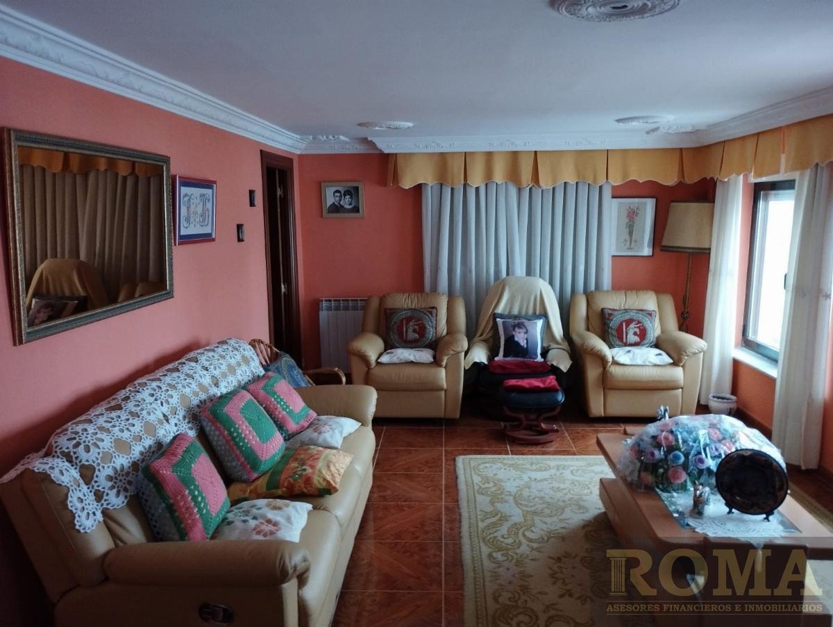 Venta de chalet en Castellanos de Villiquera