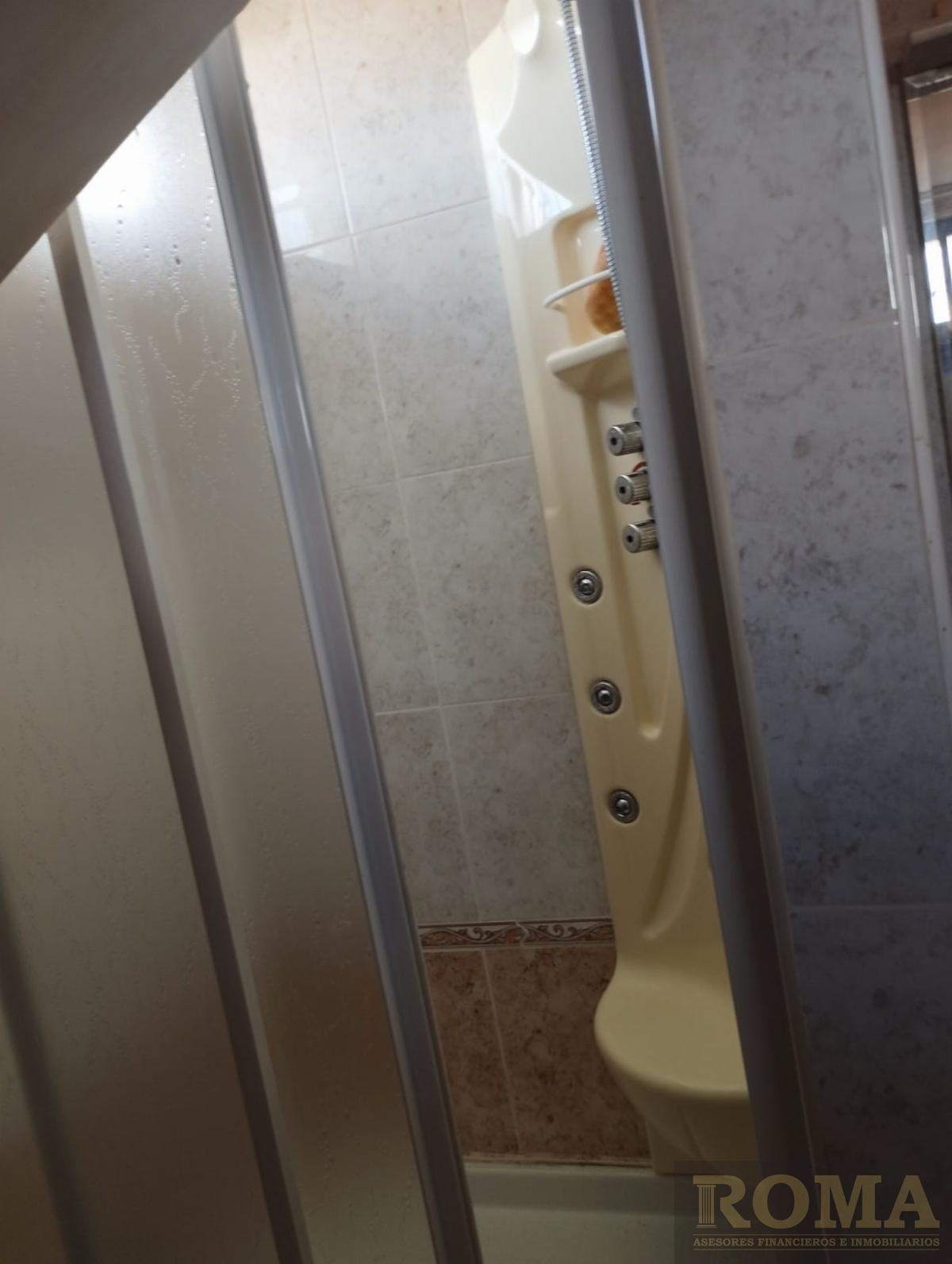 Venta de chalet en Castellanos de Villiquera