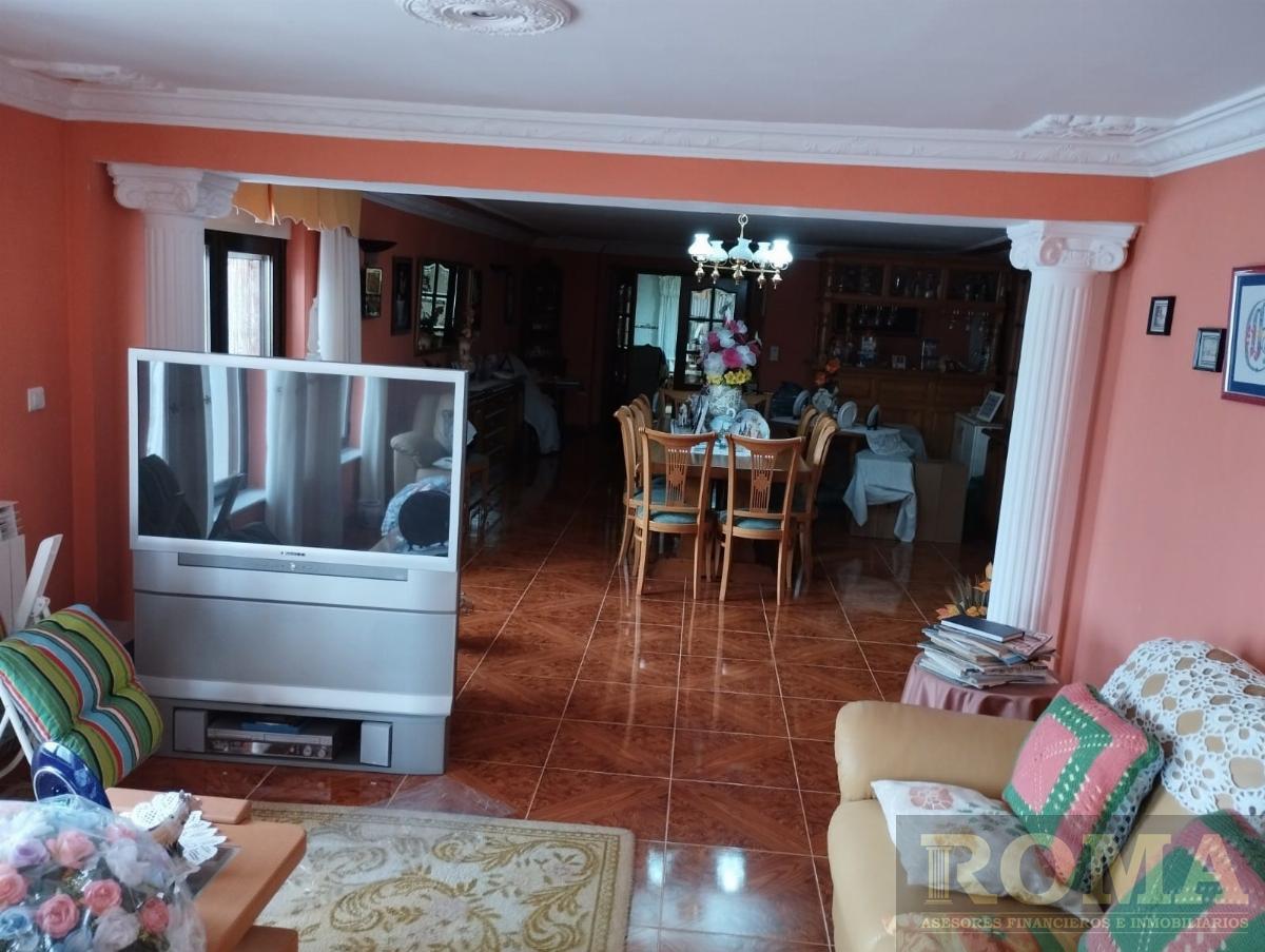 Venta de chalet en Castellanos de Villiquera