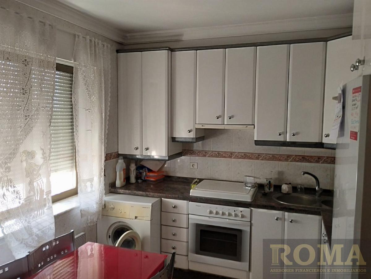 Venta de chalet en Castellanos de Villiquera