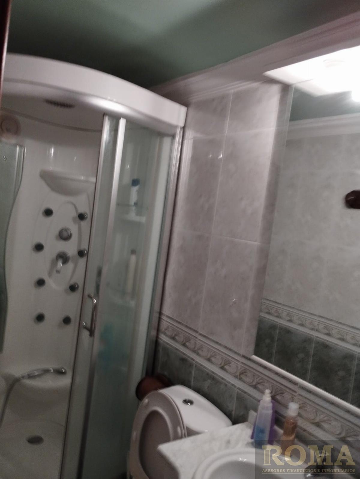 Venta de chalet en Castellanos de Villiquera