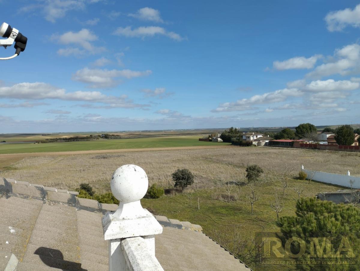 Venta de chalet en Castellanos de Villiquera