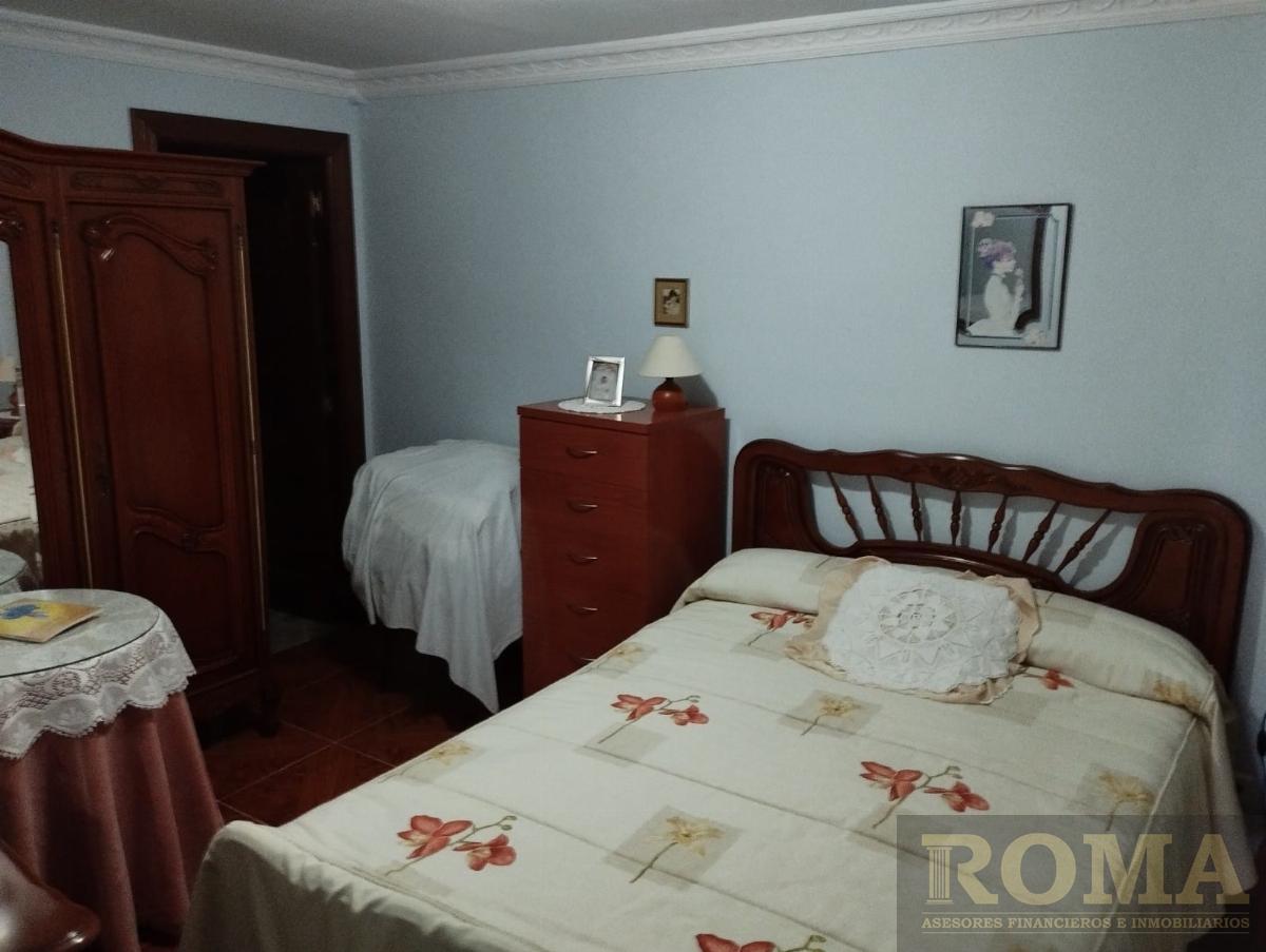 Venta de chalet en Castellanos de Villiquera