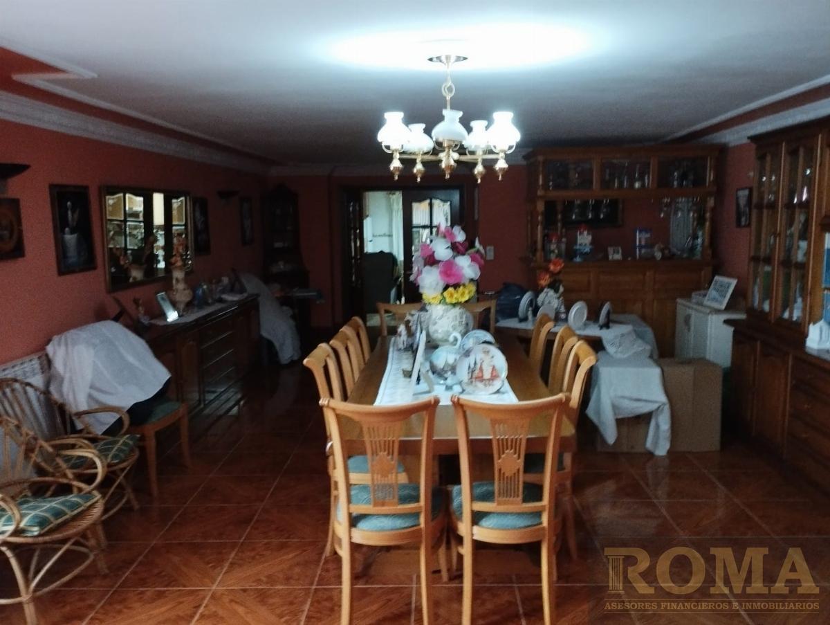 Venta de chalet en Castellanos de Villiquera