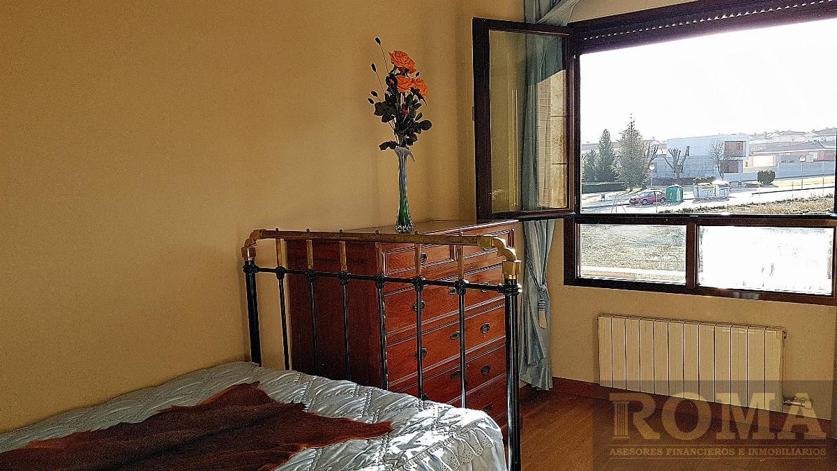 Venta de chalet en Villamayor