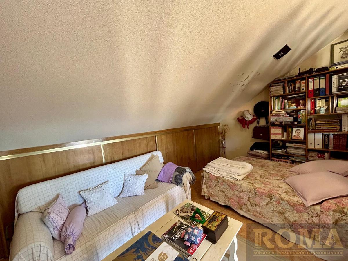 For sale of chalet in Cabrerizos
